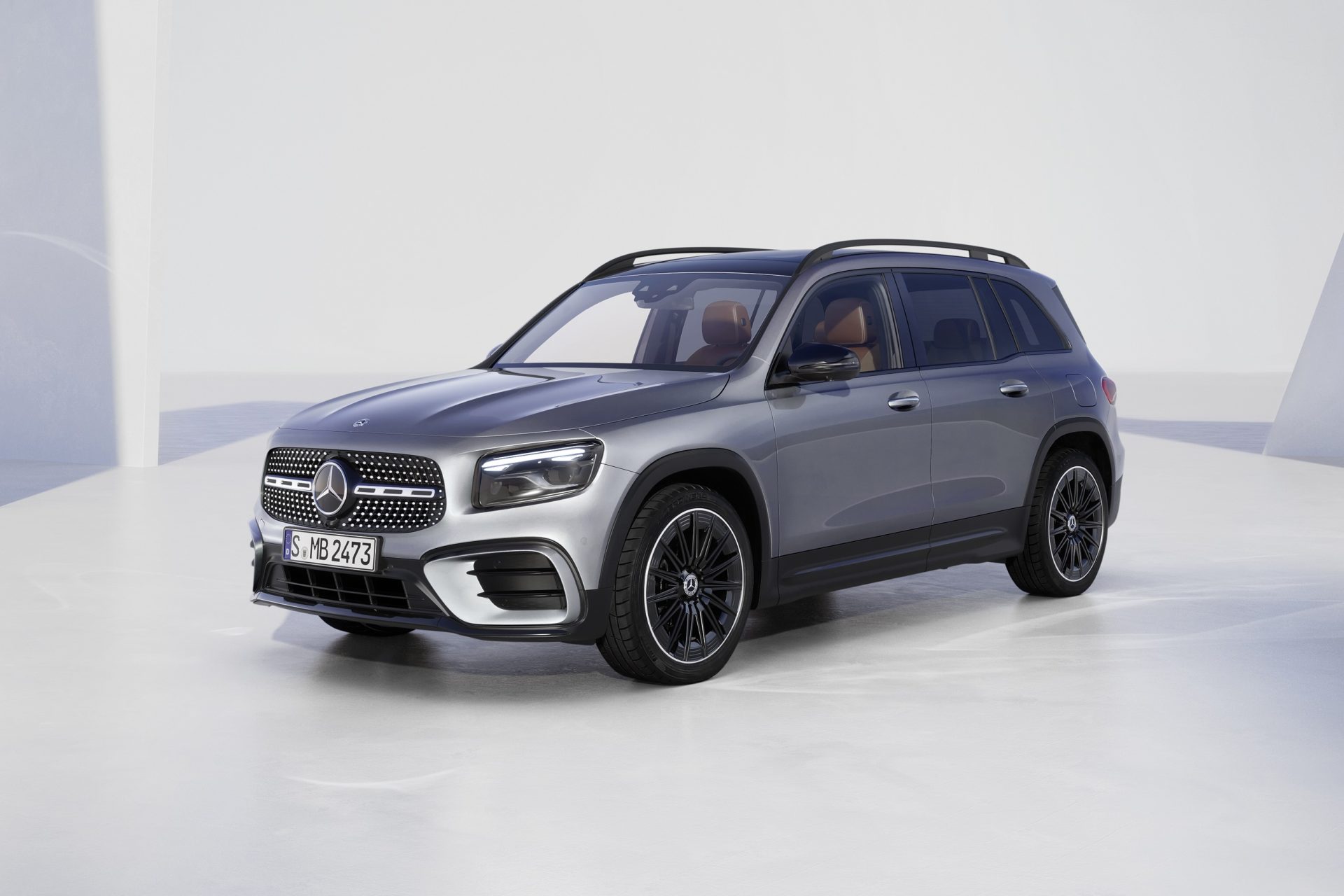 Glb Lab Geniş ve lüks SUV severlere Mercedes GLB - HardwareLab